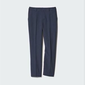 Women’s navy pinstripe flat front classic slacks amazing fit similar to Bananna